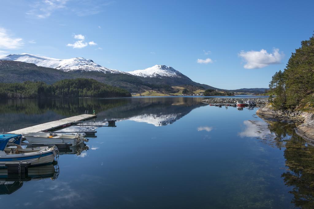Valsoya Hotel Valsoyfjord ภายนอก รูปภาพ