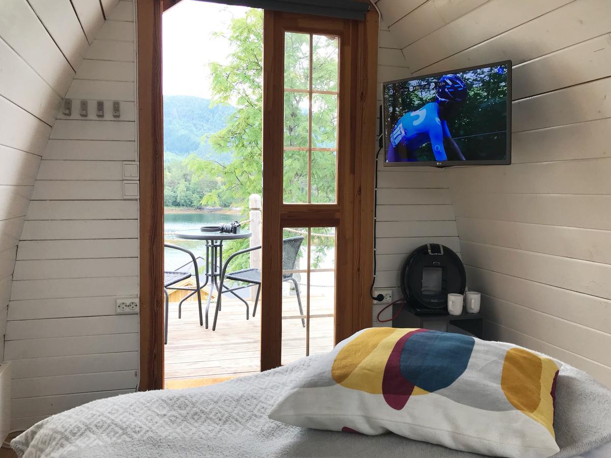 Valsoya Hotel Valsoyfjord ภายนอก รูปภาพ